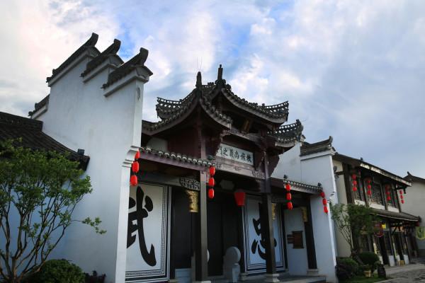 《浮图缘》慕容高巩：江山易得，美人难求！